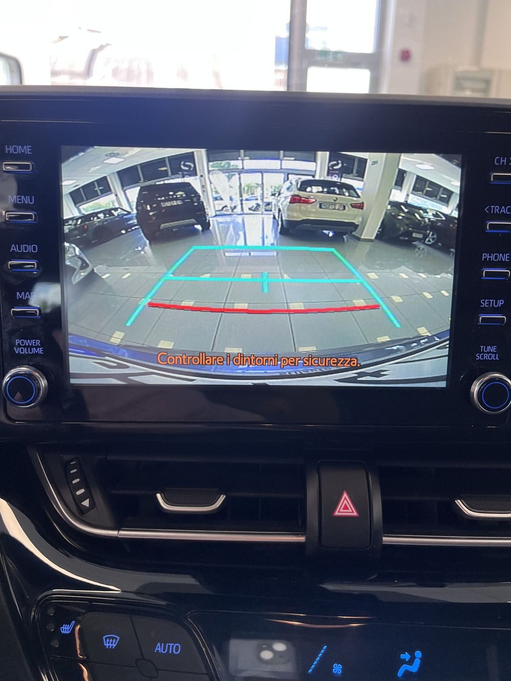 Toyota Toyota C-HR usata a Prato (13)