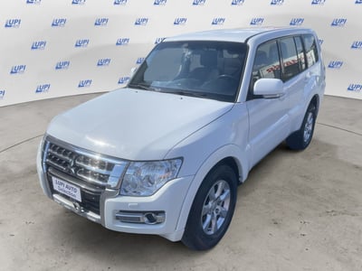 Mitsubishi Pajero 3.2 DI-D 16V aut. 5p. Instyle DPF del 2016 usata a Pistoia