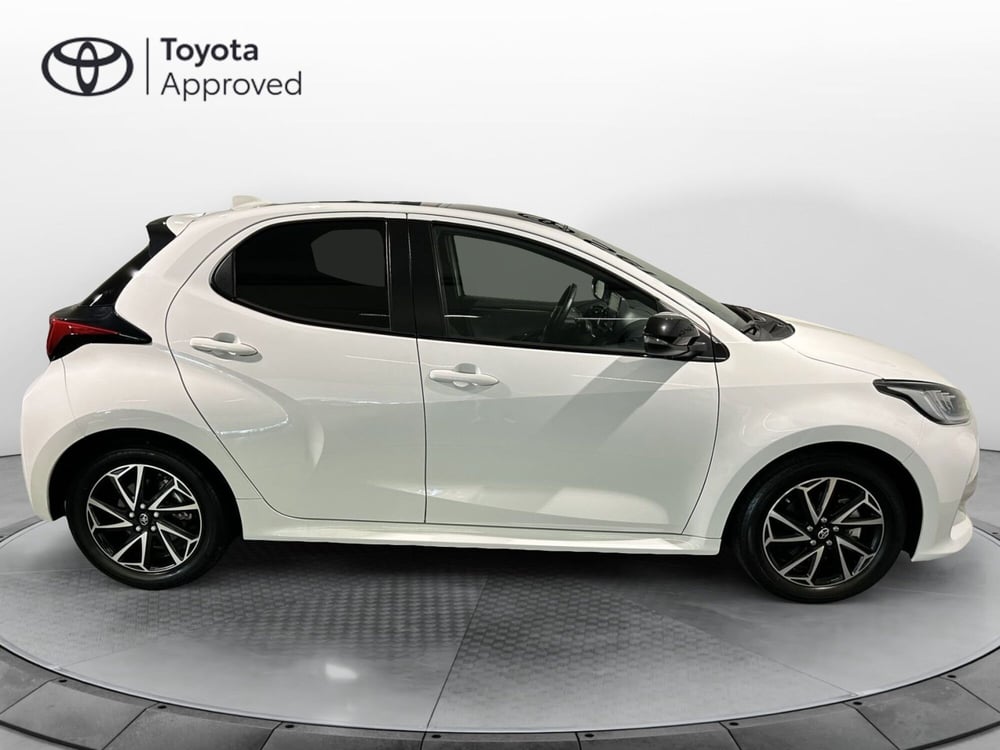 Toyota Yaris usata a Milano (14)