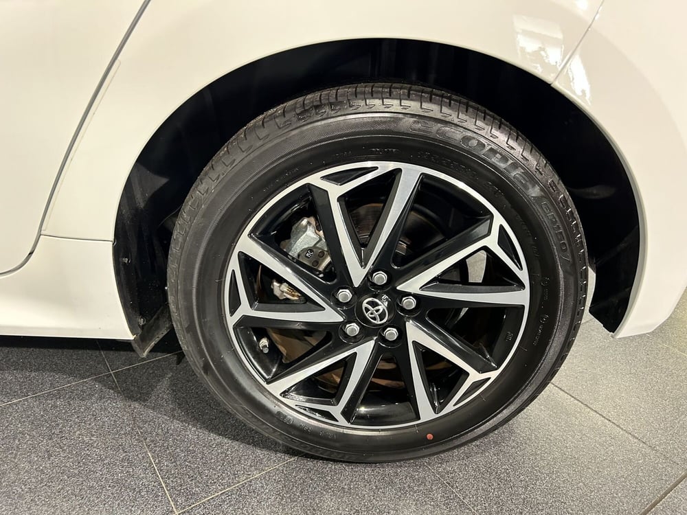 Toyota Yaris usata a Milano (15)