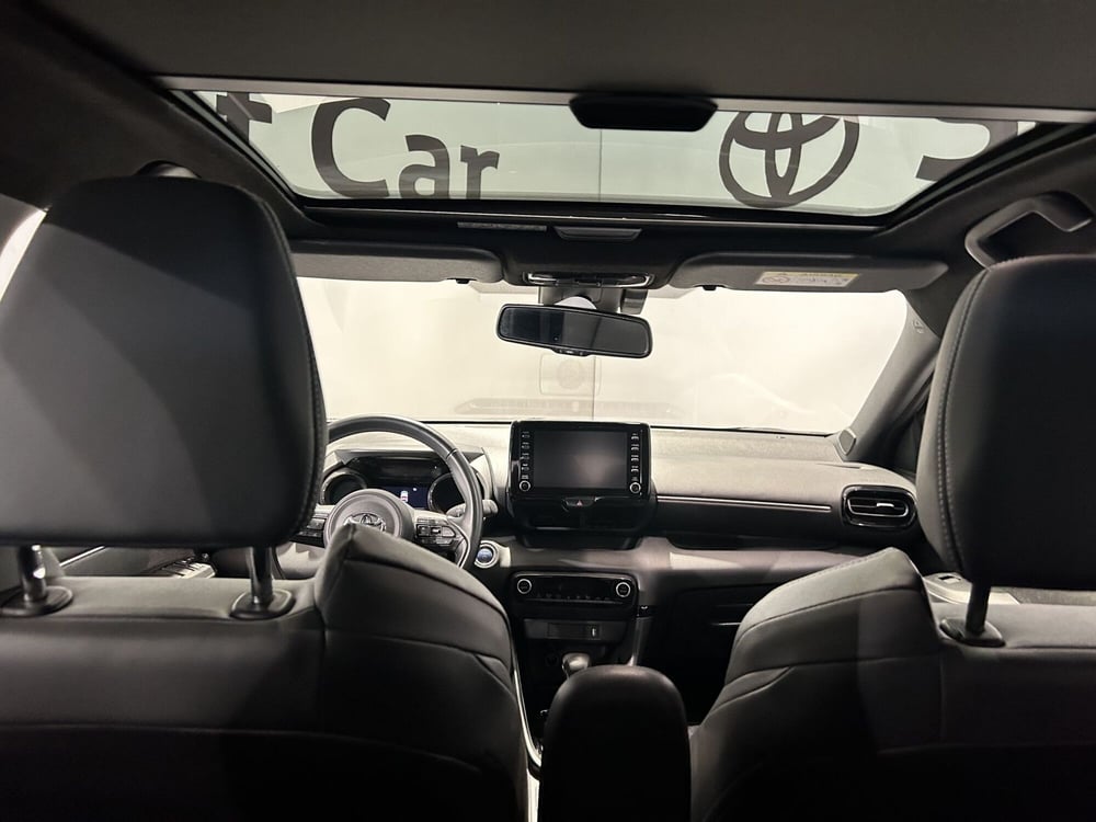 Toyota Yaris usata a Milano (16)