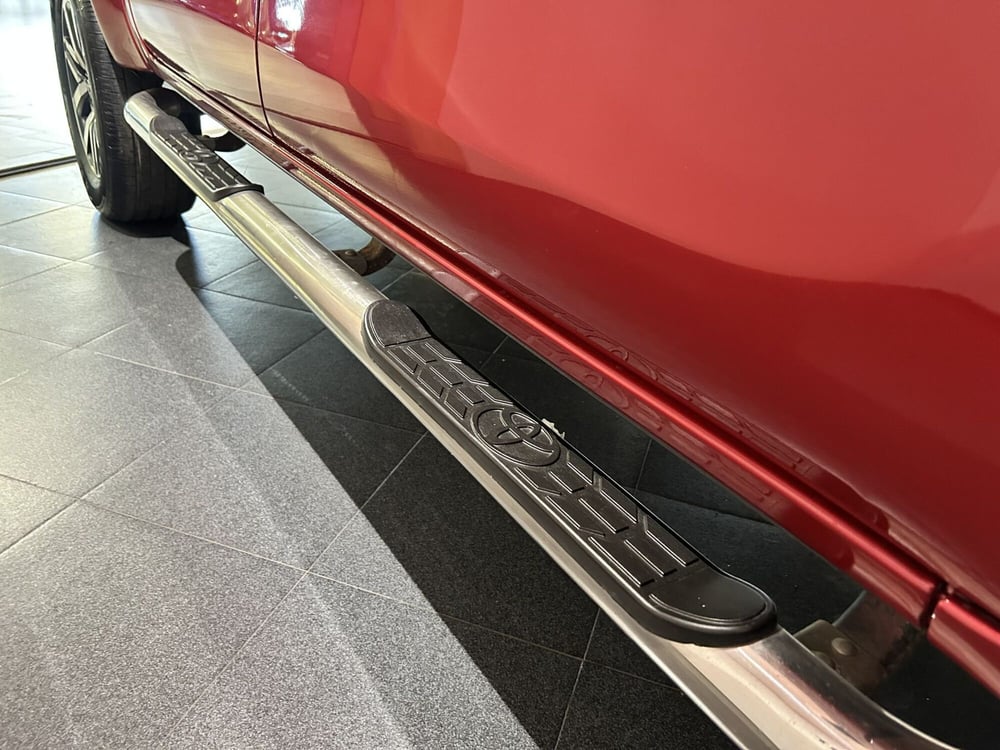 Toyota Hilux usata a Milano (18)