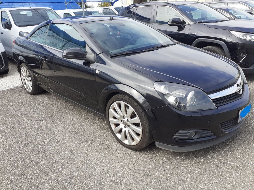 Opel Astra Cabrio usata a Cremona
