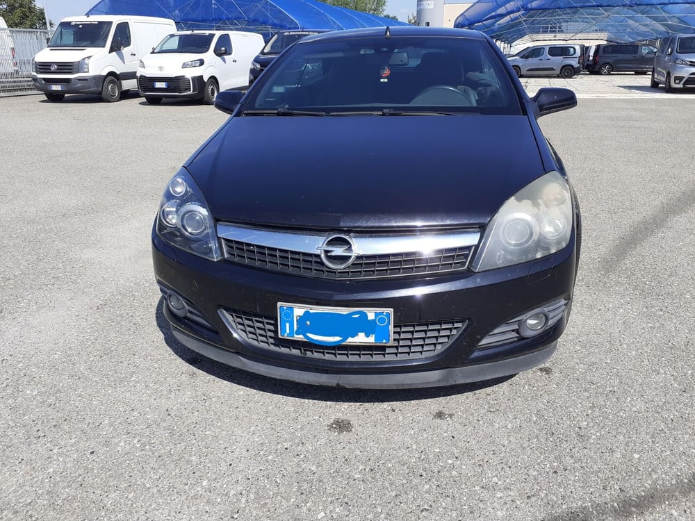 Opel Astra Cabrio usata a Cremona (2)