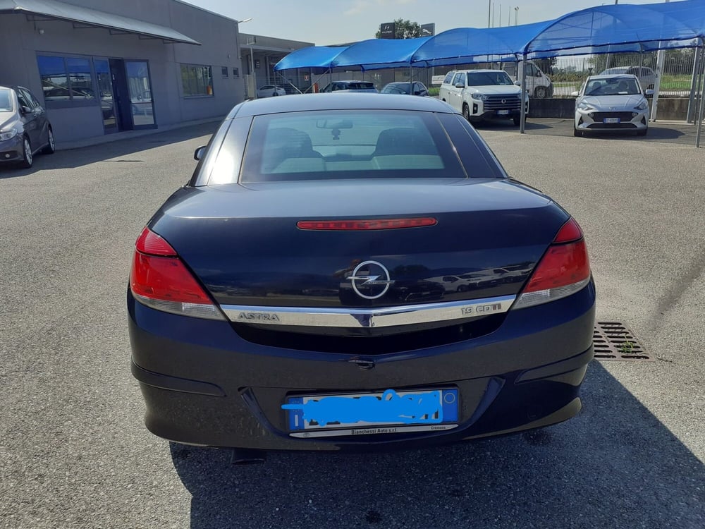 Opel Astra Cabrio usata a Cremona (5)