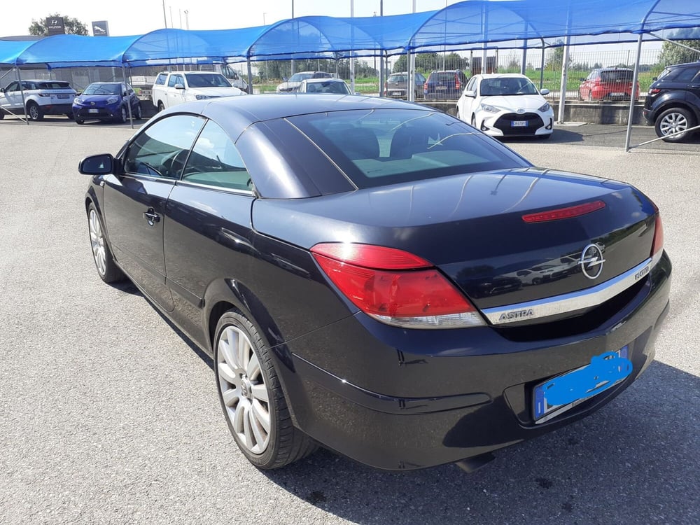 Opel Astra Cabrio usata a Cremona (6)
