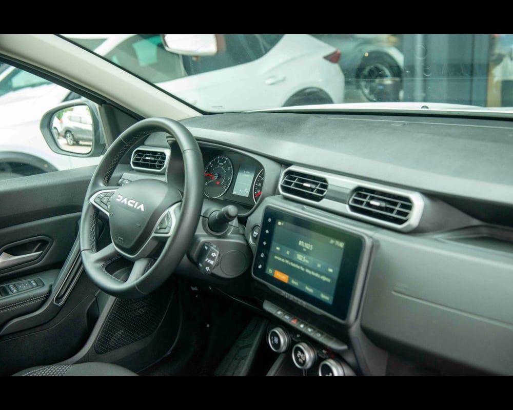 Dacia Duster usata a Treviso (13)