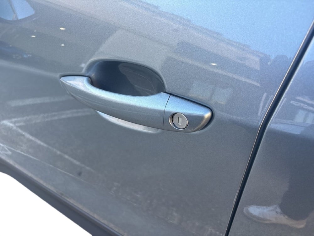 Jeep Avenger nuova a Agrigento (11)