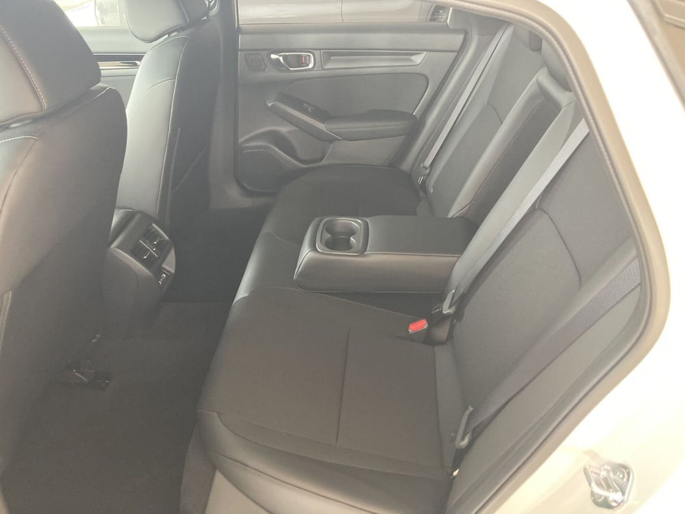 Honda Civic nuova a Pavia (17)