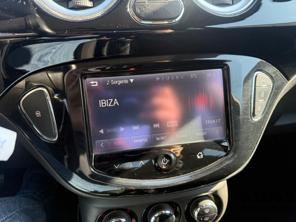 Opel Adam usata a Benevento (9)