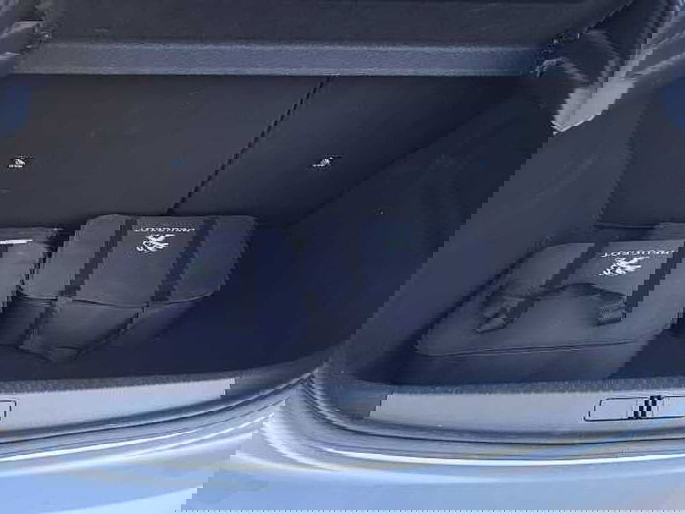 Peugeot 208 usata a Pesaro-Urbino (15)