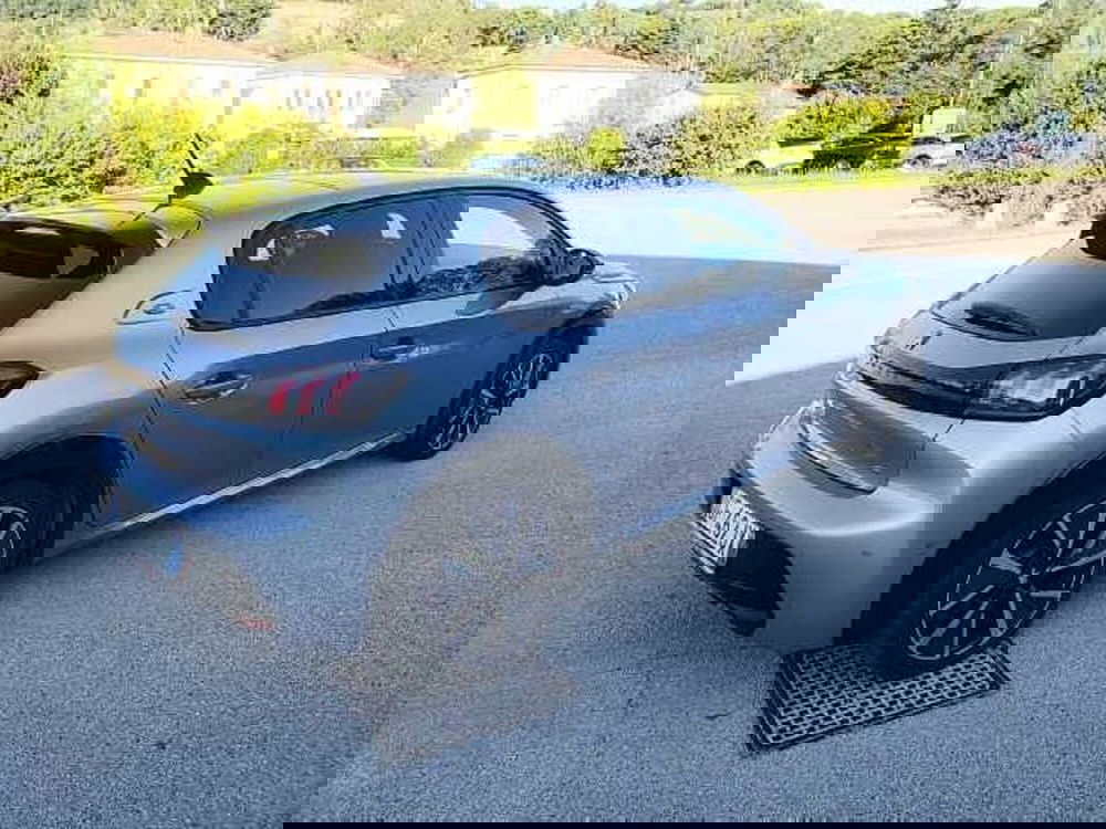 Peugeot 208 usata a Pesaro-Urbino (4)