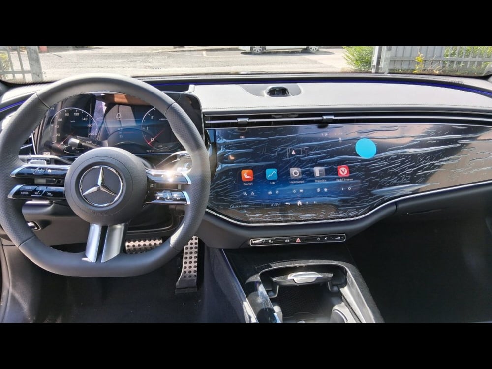 Mercedes-Benz Classe E Station Wagon nuova a Pisa (11)