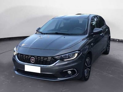 Fiat Tipo Tipo 1.6 Mjt S&amp;S DCT 5 porte Lounge del 2018 usata a Lucca