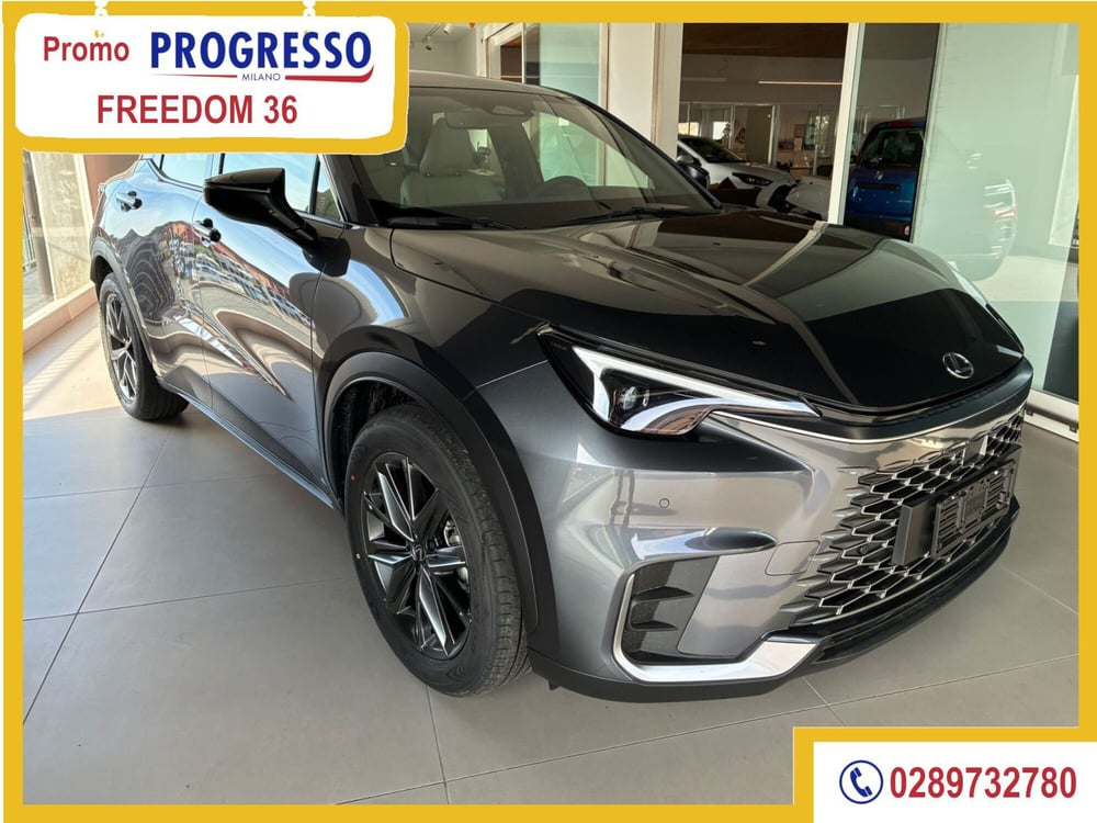 Lexus LBX nuova a Milano