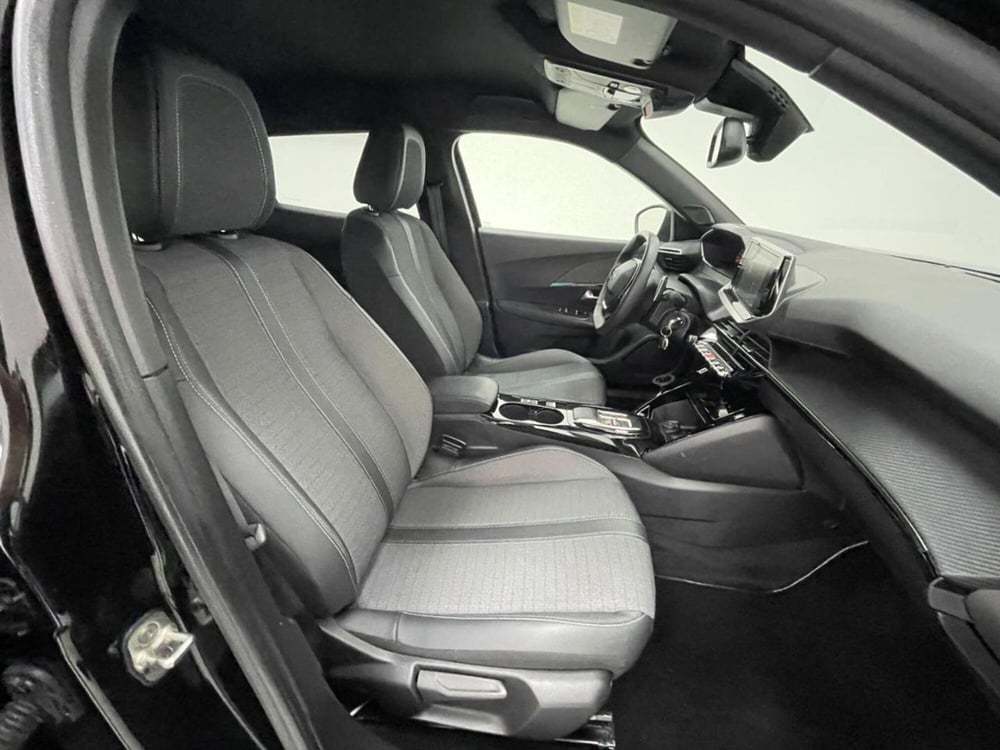 Peugeot 2008 usata a Como (3)