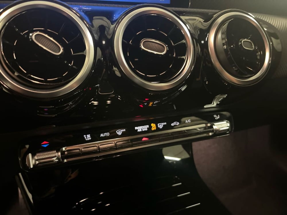 Mercedes-Benz Classe A usata a Milano (14)