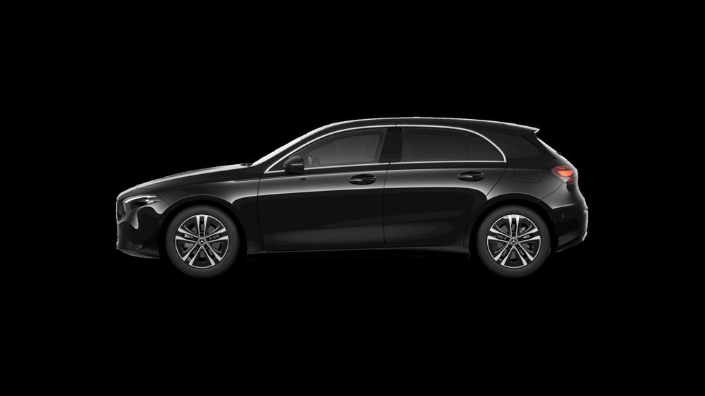Mercedes-Benz Classe A nuova a Milano (2)