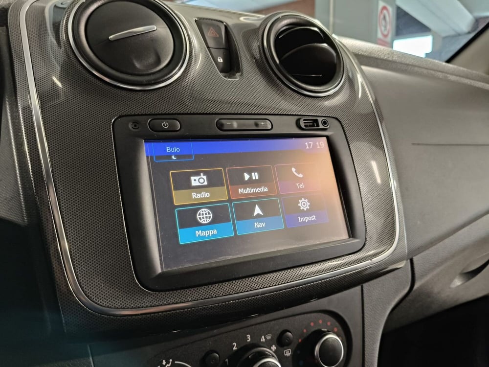Dacia Sandero usata a Brescia (16)