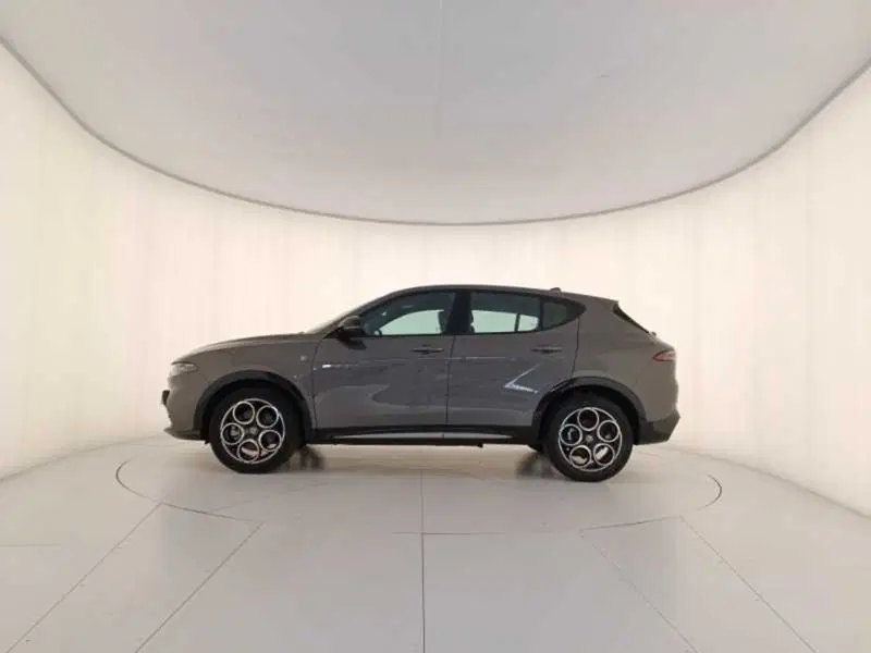 Alfa Romeo Tonale nuova a Treviso (8)