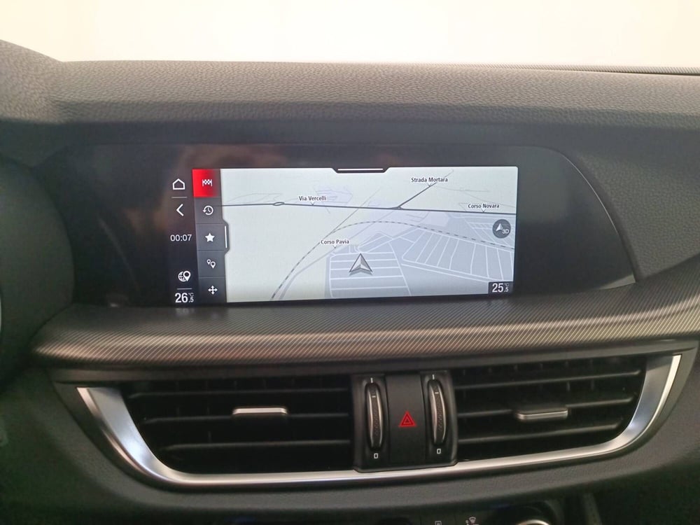Alfa Romeo Stelvio usata a Treviso (17)