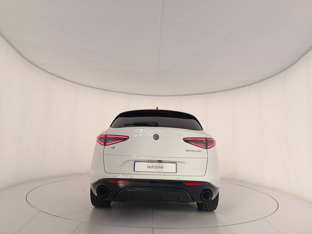 Alfa Romeo Stelvio usata a Treviso (5)