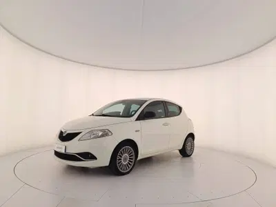 Lancia Ypsilon 1.3 MJT 16V 95 CV 5 porte S&amp;S Gold del 2016 usata a Treviso