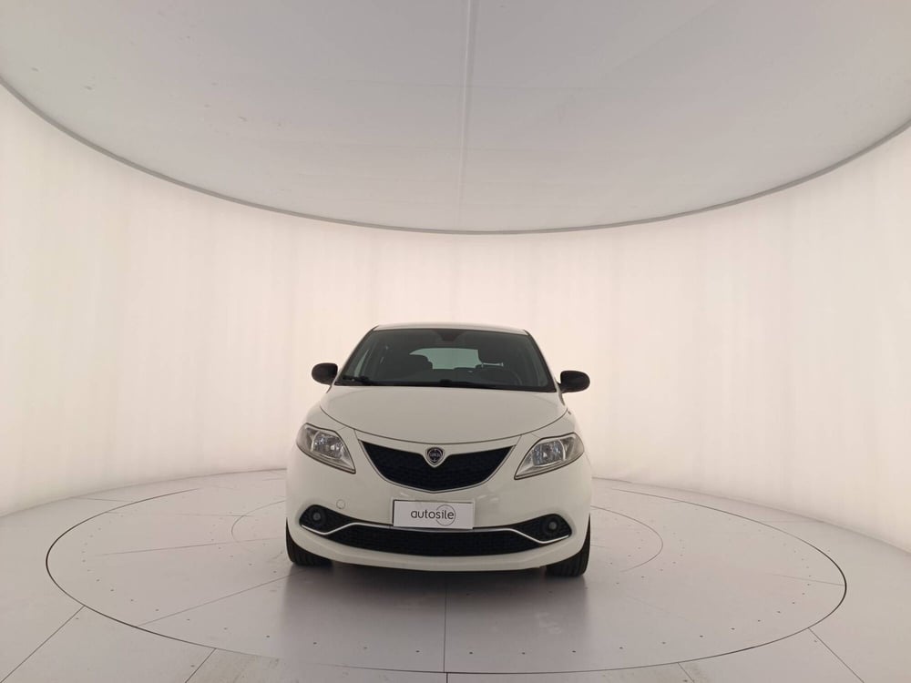 Lancia Ypsilon usata a Treviso (2)
