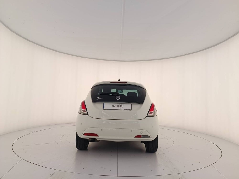Lancia Ypsilon usata a Treviso (5)