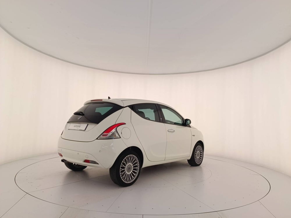 Lancia Ypsilon usata a Treviso (6)