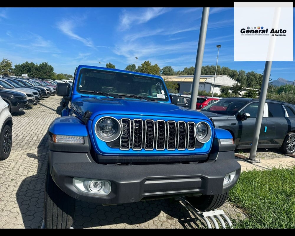 Jeep Wrangler Unlimited nuova a Lucca (2)