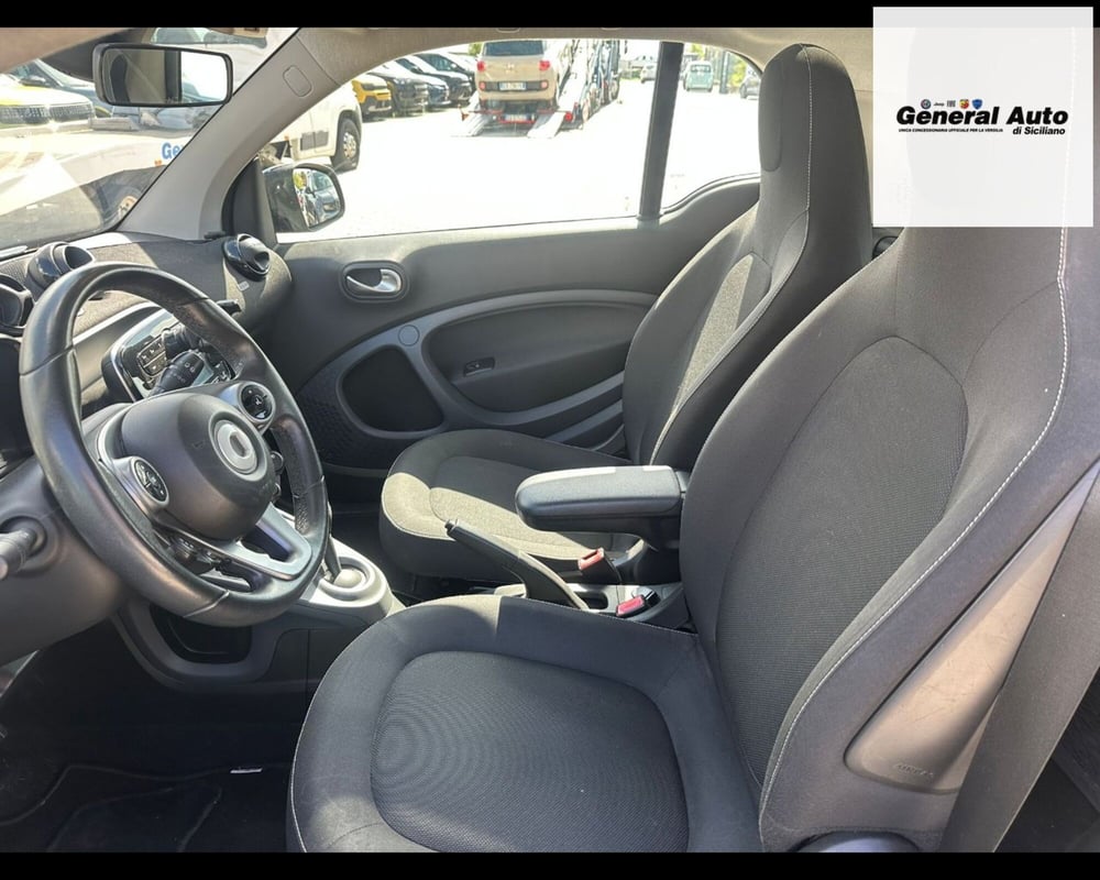 smart Fortwo usata a Lucca (13)