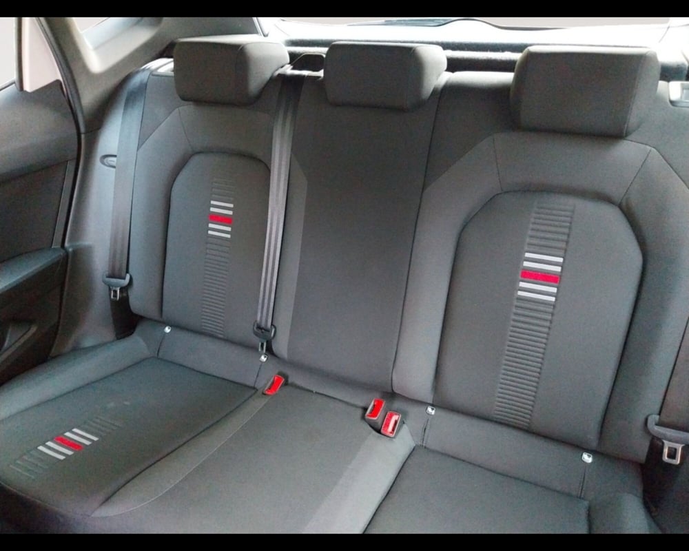 SEAT Arona usata a Forlì-Cesena (13)