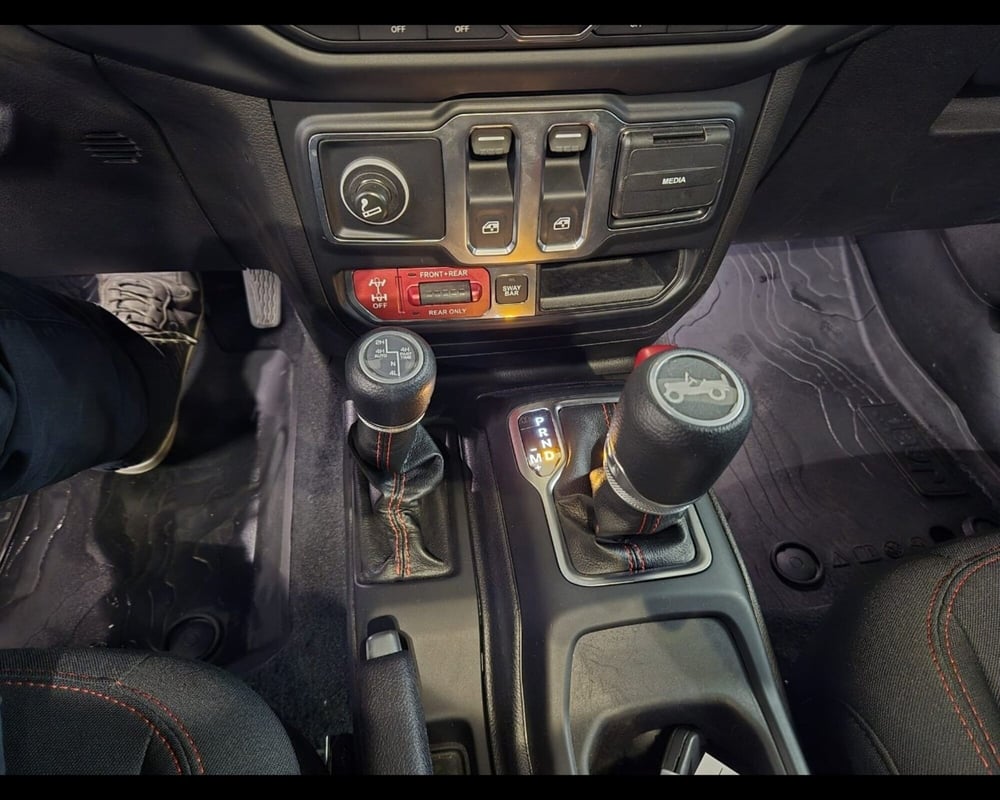 Jeep Wrangler usata a Firenze (15)