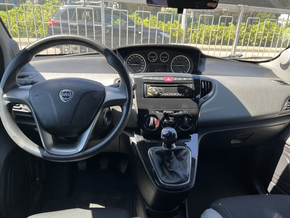 Lancia Ypsilon usata a Rimini (2)
