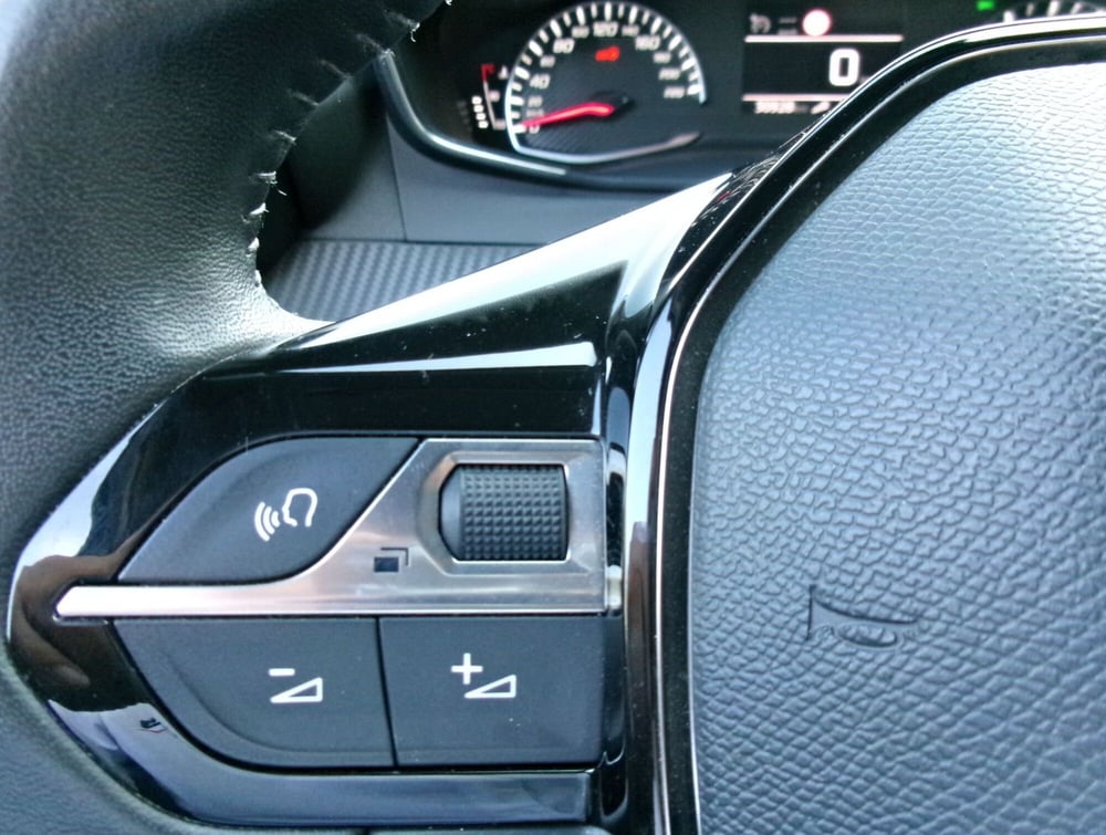 Peugeot 2008 usata a Venezia (12)