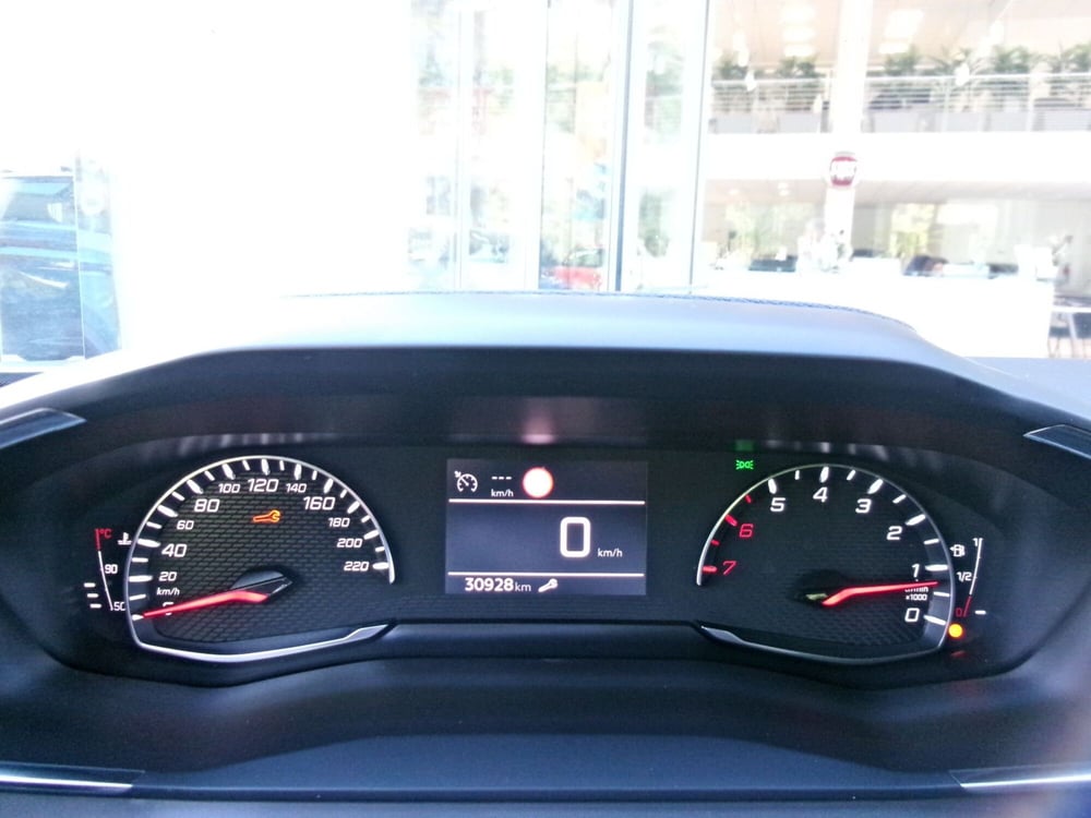Peugeot 2008 usata a Venezia (8)
