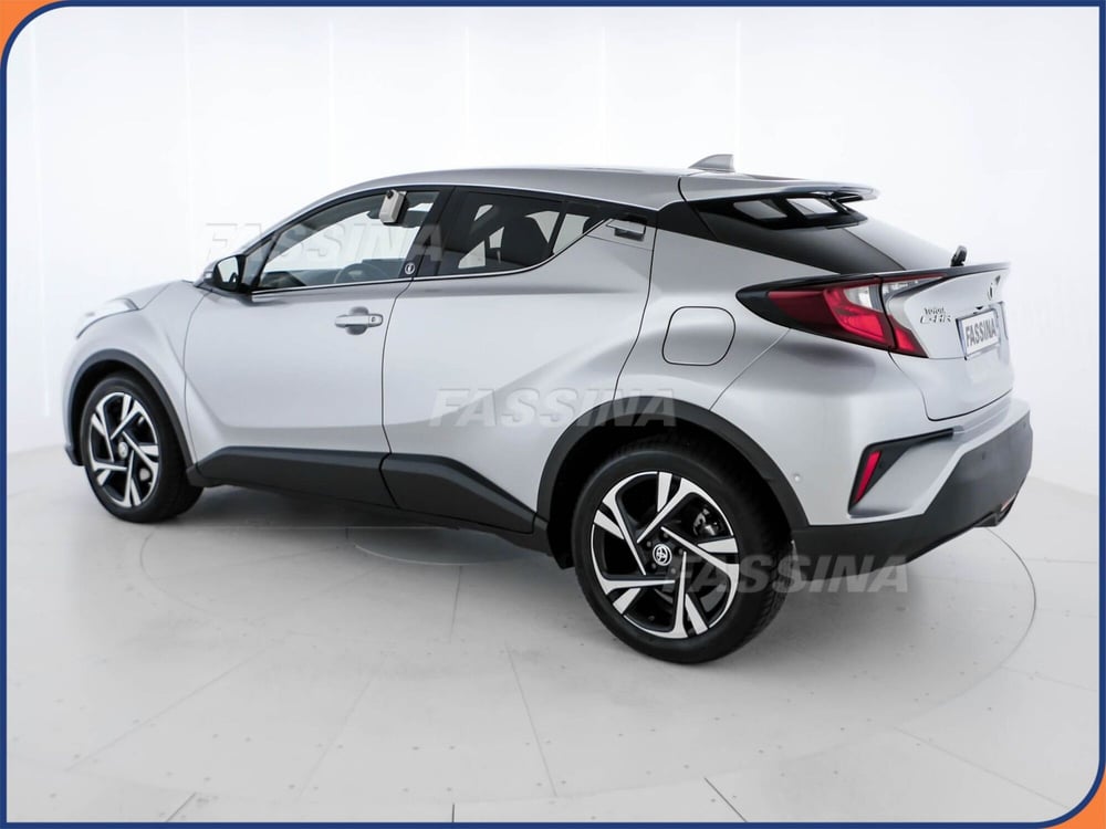 Toyota Toyota C-HR usata a Milano (4)