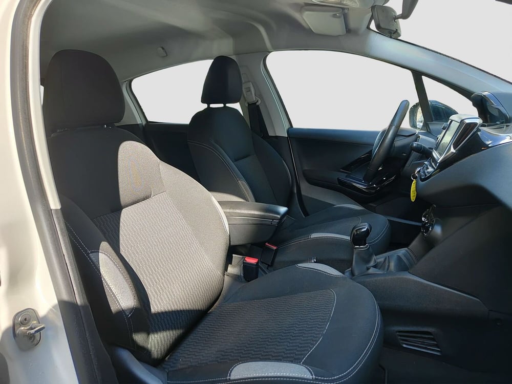 Peugeot 208 usata a Torino (17)