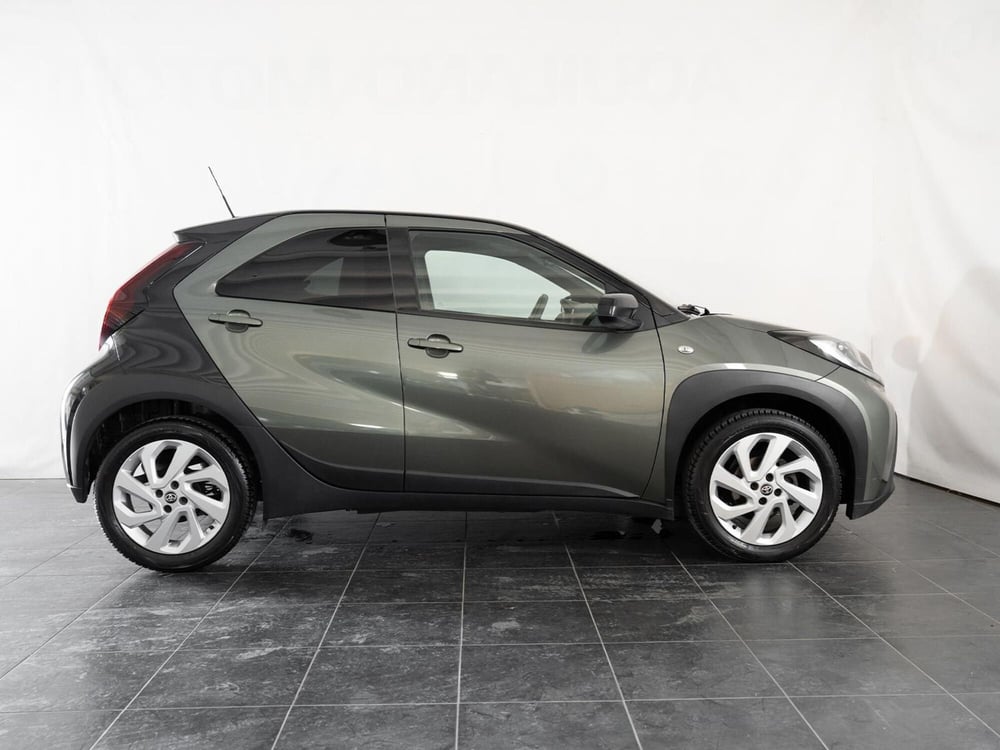 Toyota Aygo X usata a Foggia (14)