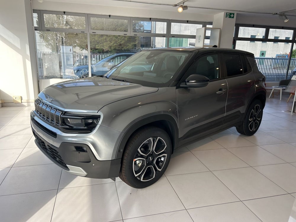 Jeep Avenger nuova a Bergamo