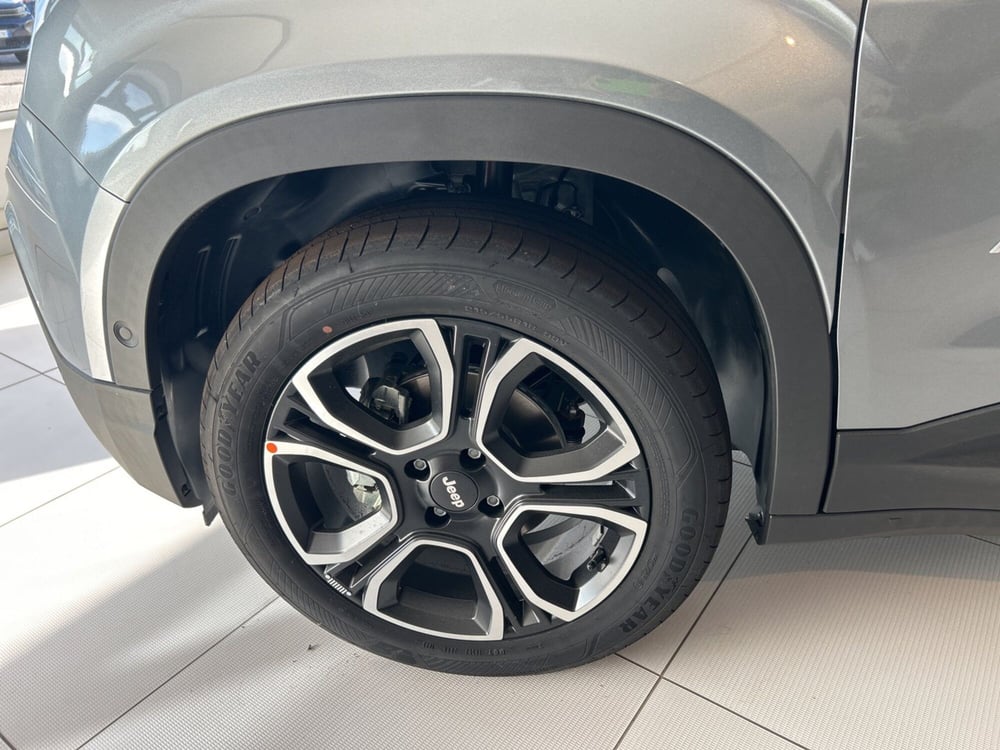 Jeep Avenger nuova a Bergamo (10)