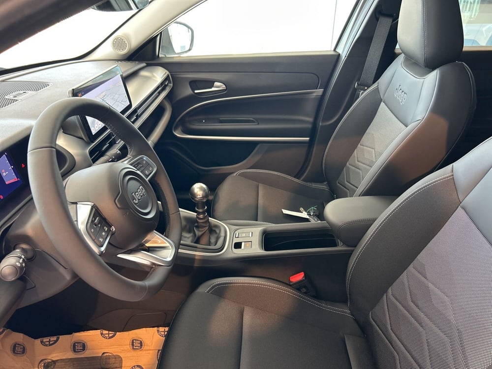 Jeep Avenger nuova a Bergamo (15)
