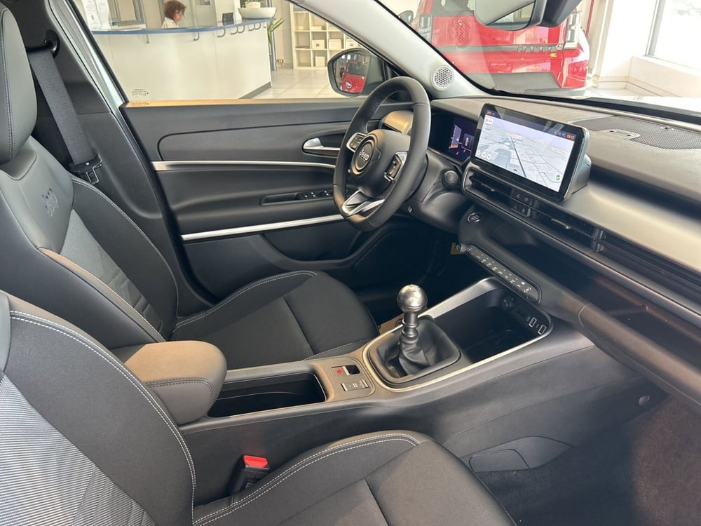 Jeep Avenger nuova a Bergamo (17)