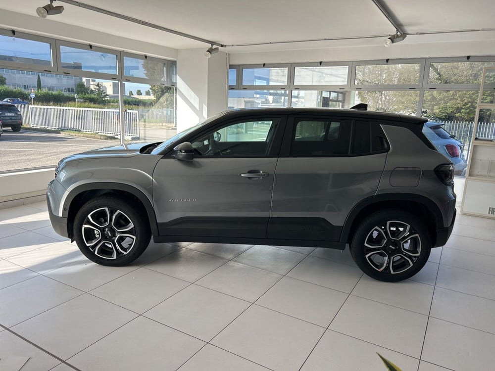 Jeep Avenger nuova a Bergamo (2)