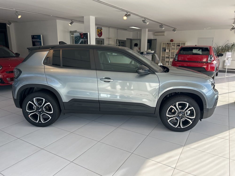 Jeep Avenger nuova a Bergamo (6)