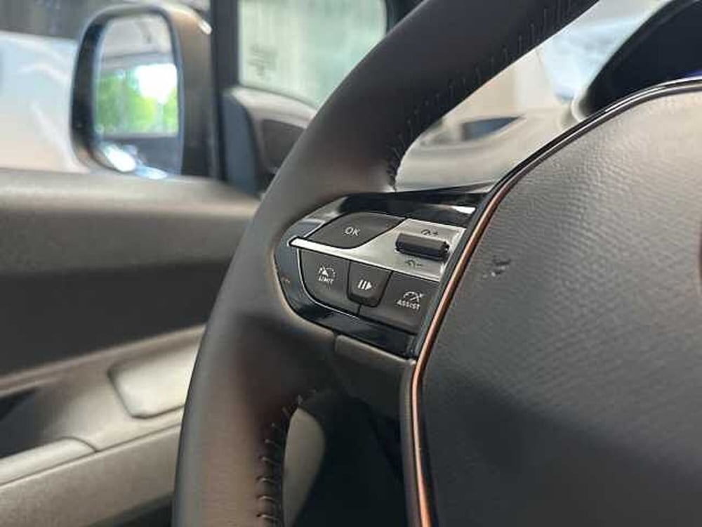 Peugeot Rifter nuova a Ravenna (16)