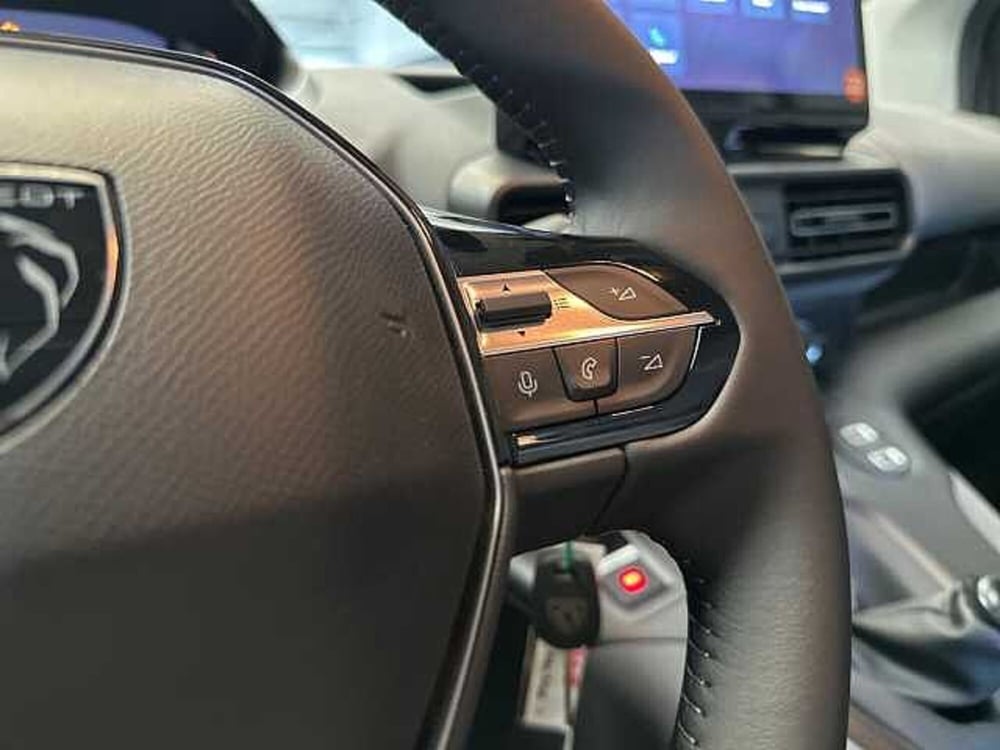 Peugeot Rifter nuova a Ravenna (17)