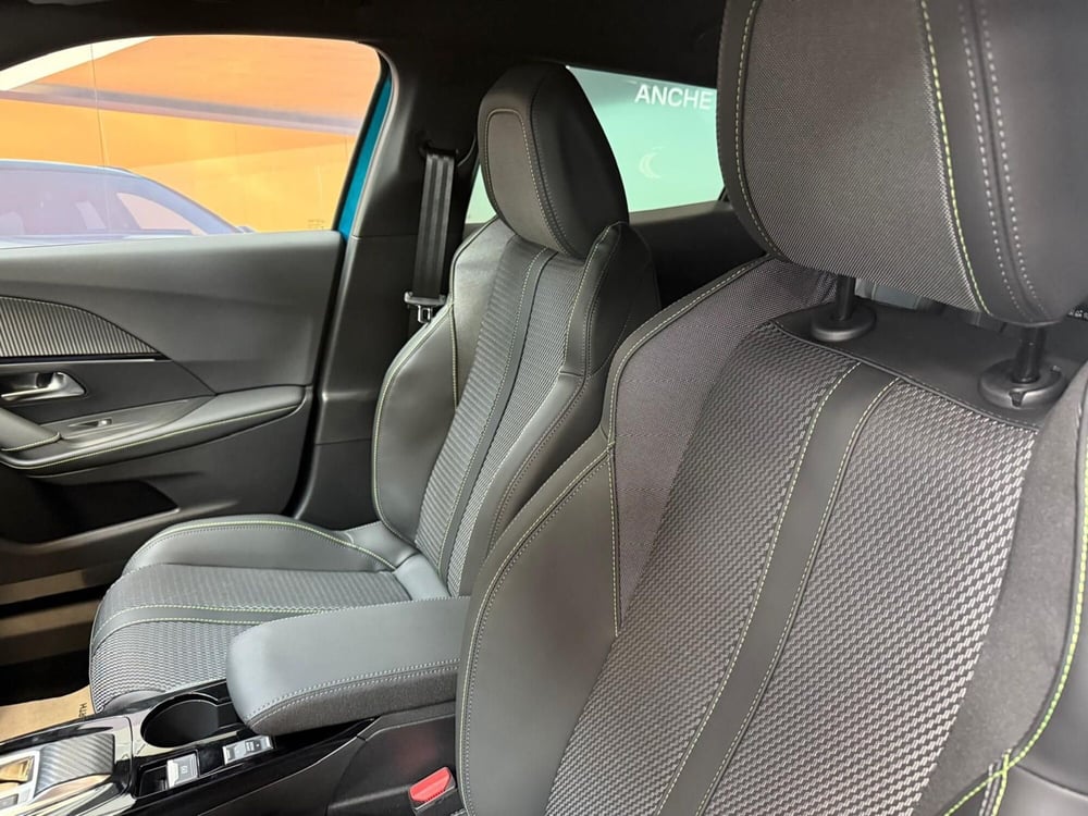 Peugeot 2008 nuova a Latina (9)