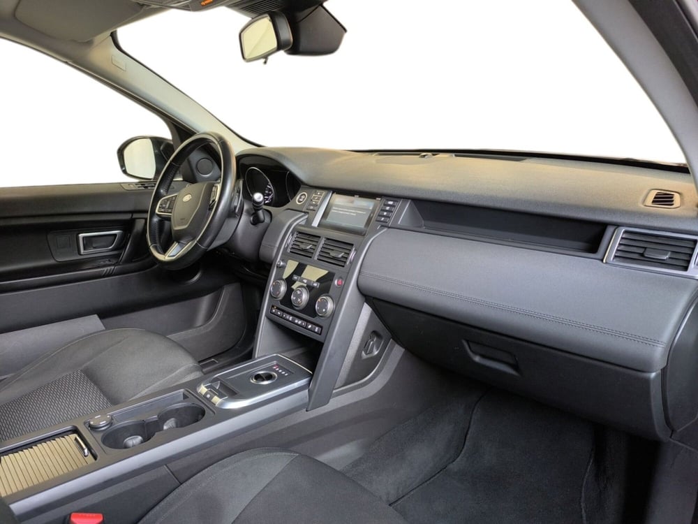 Land Rover Discovery Sport usata a Udine (13)